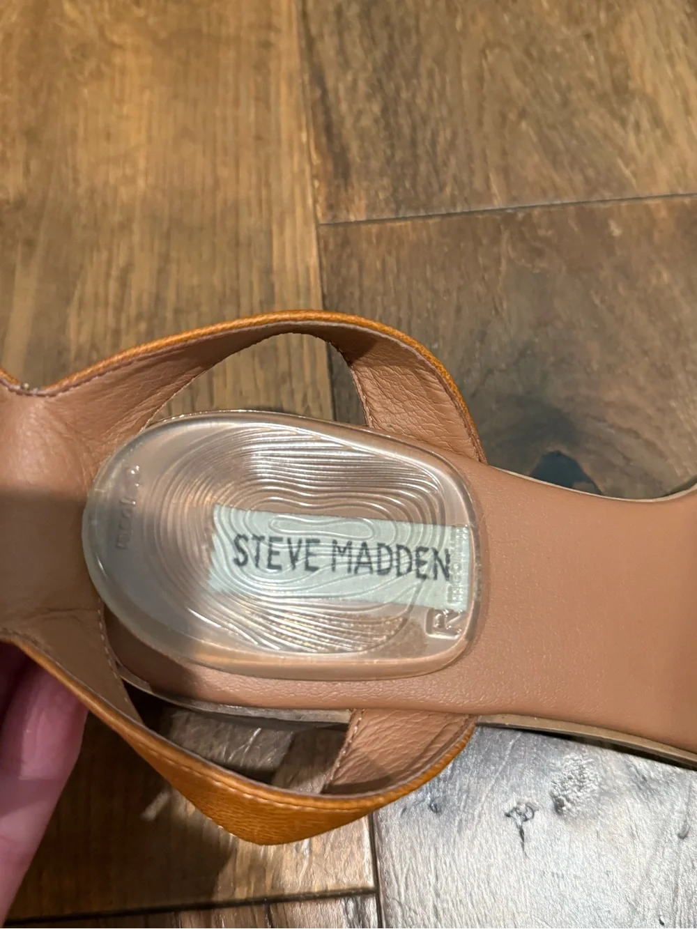 Steve Madden Kemmy Tan Leather Ankle-Strap Block Heel Sandals  Size 9